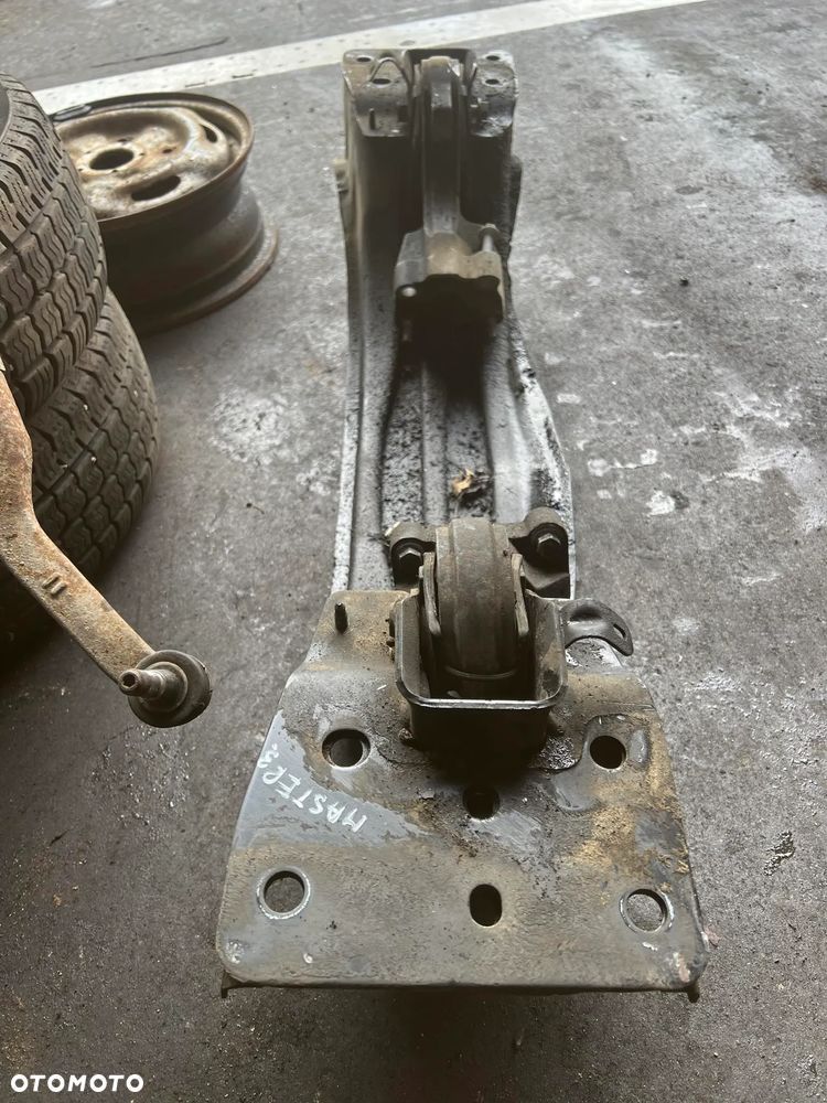Kołyska pod silnik z łapami Renault Master III 3 13-18r. EURO 6 !! - 1