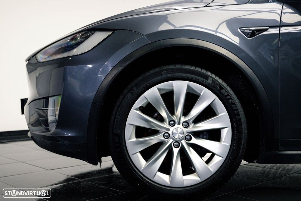 Tesla Model X 100 kWh Long Range AWD - 7