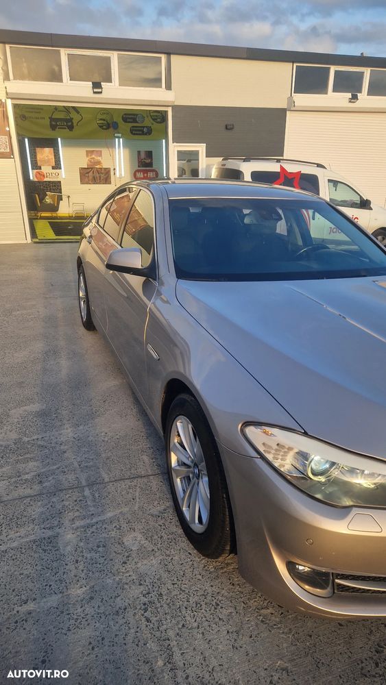 BMW Seria 5 520d Aut. - 3