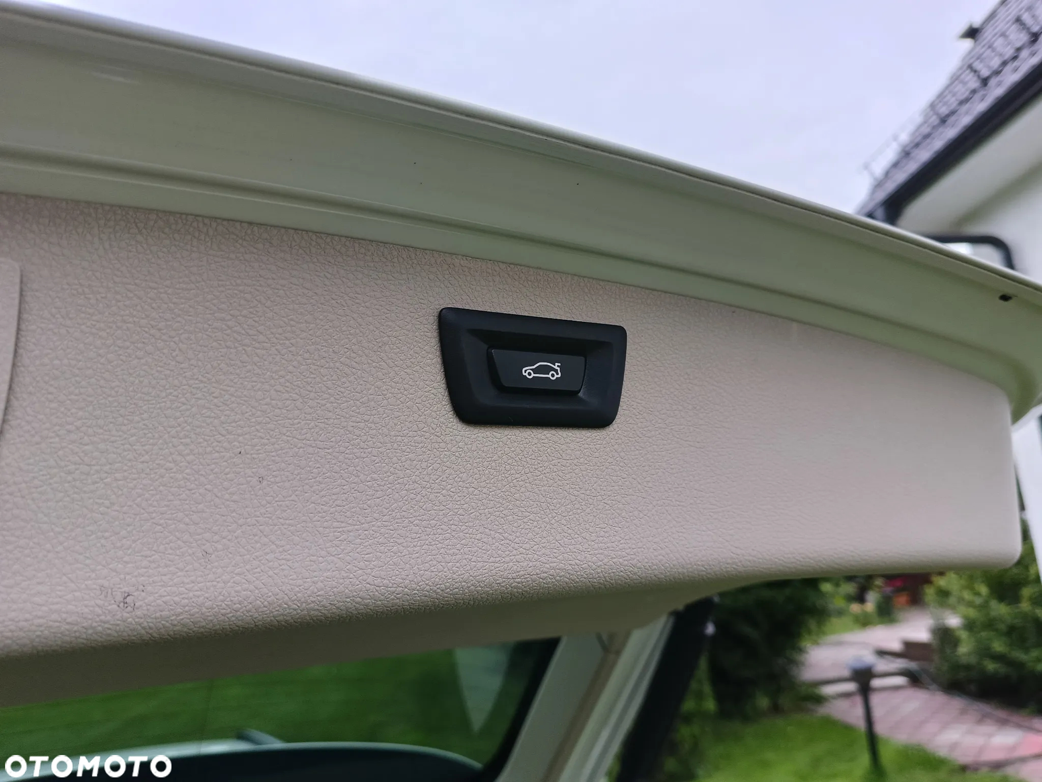 BMW Seria 3 318d Luxury Line - 10