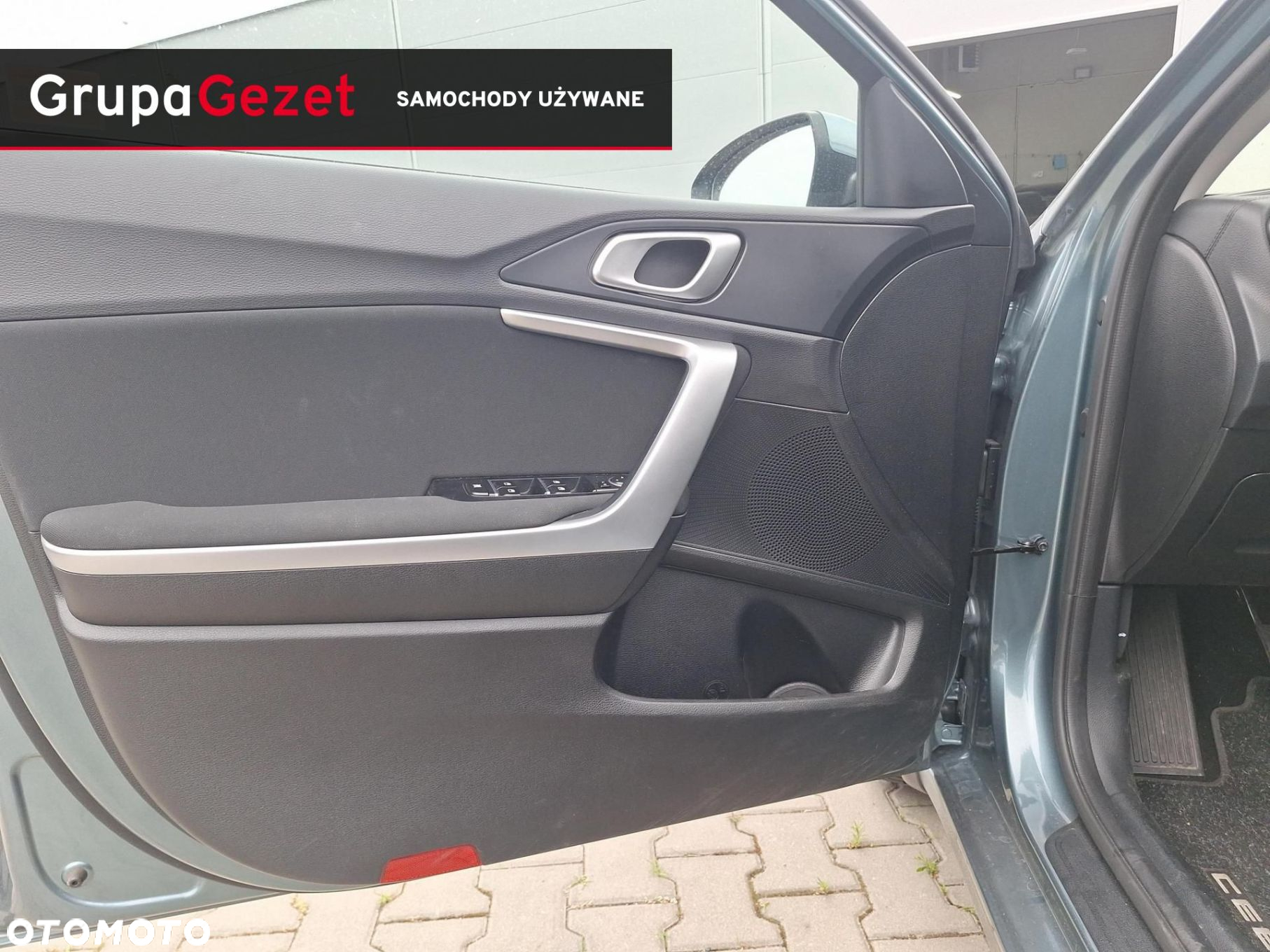 Kia Ceed - 10