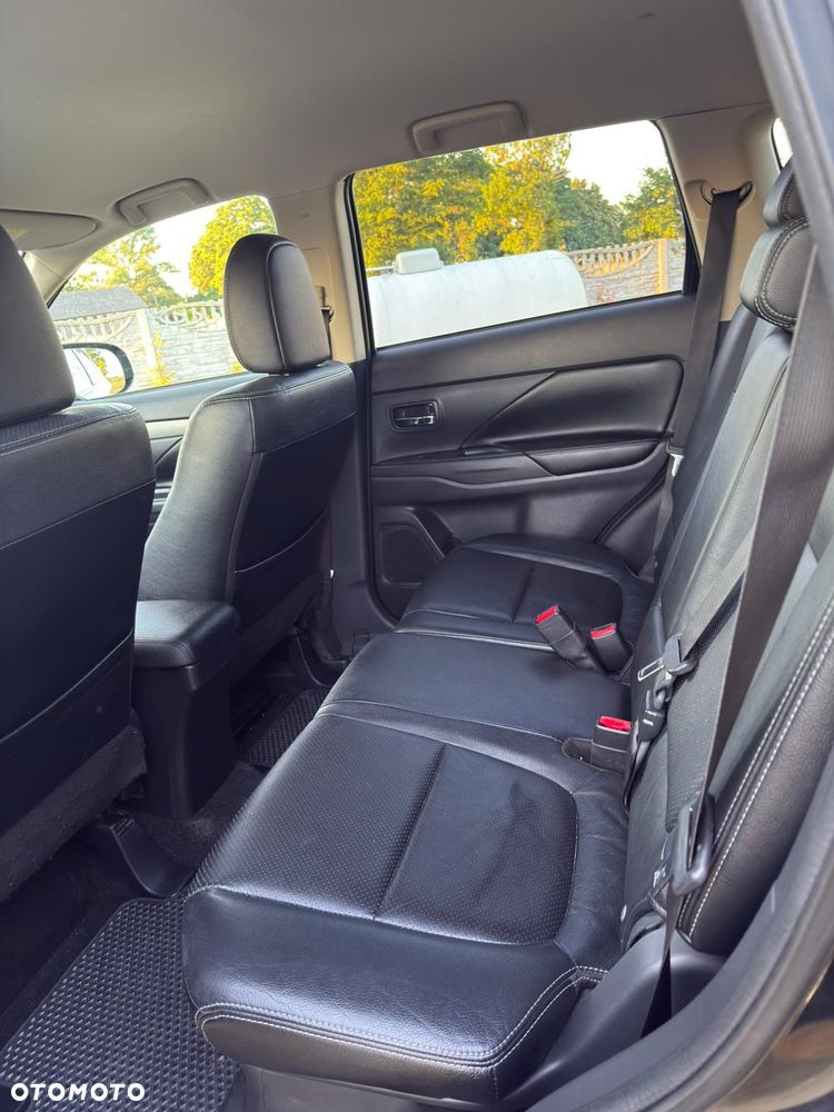 Mitsubishi Outlander 2.2 DI-D 4WD Top - 7