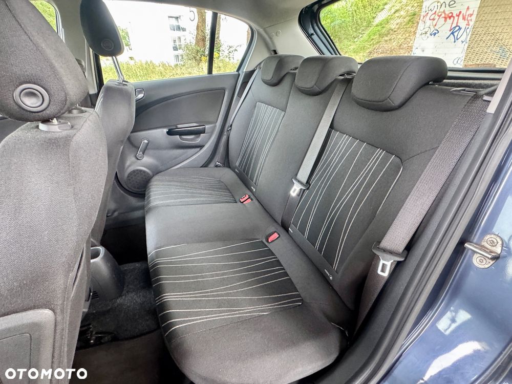 Opel Corsa 1.2 16V Innovation - 11