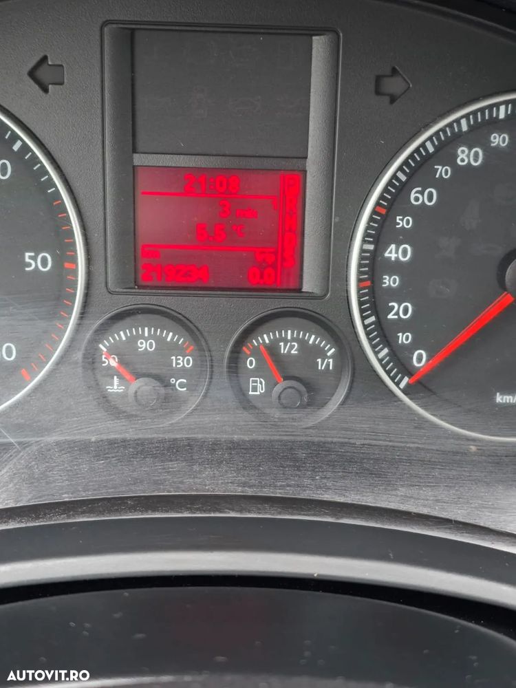 Volkswagen Golf - 14