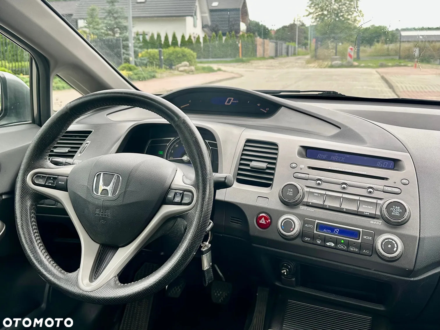 Honda Civic 1.8 Executive - 11