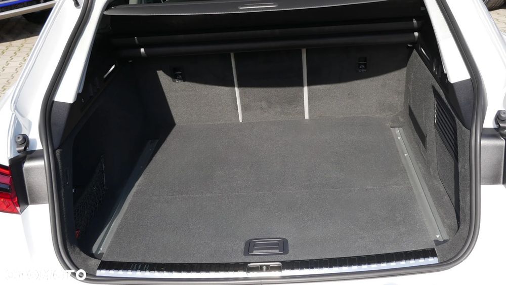 Audi A6 Allroad - 25
