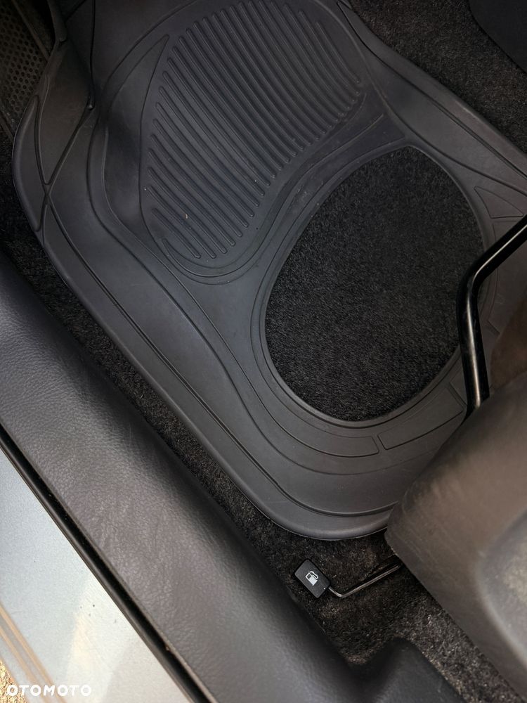Suzuki Swift - 10