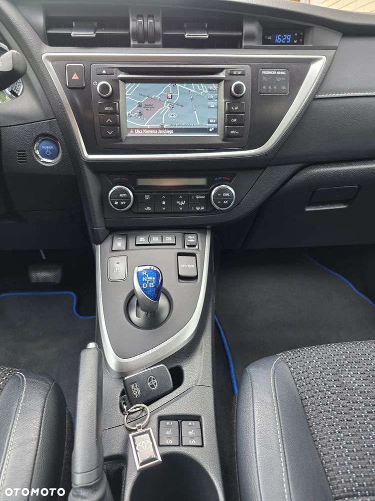 Toyota Auris - 27