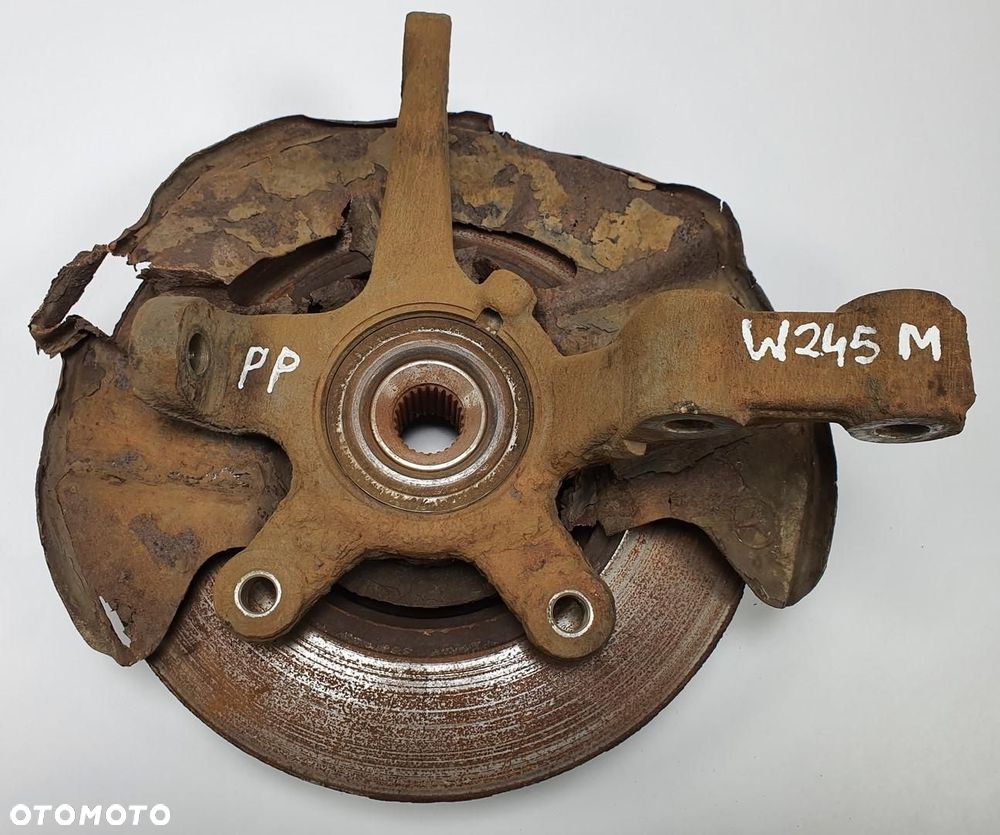 PIASTA ZWROTNICA PRAWY PRZÓD MERCEDES W245 1.7 B 8V - 1