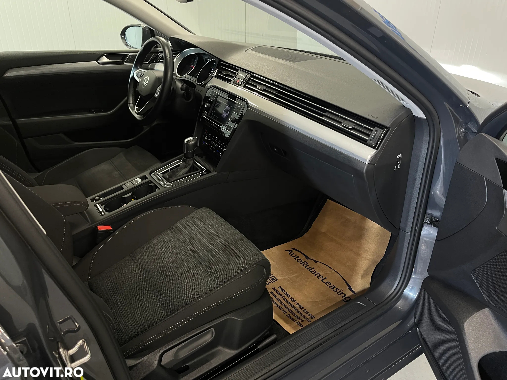 Volkswagen Passat 2.0 TDI DSG Comfortline - 9