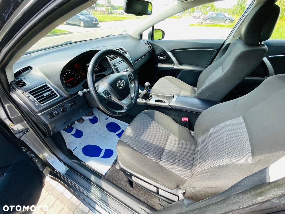 Toyota Avensis 1.8 Executive - 7