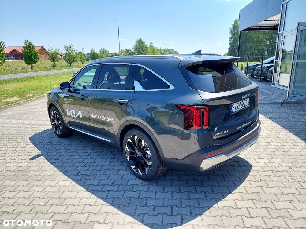 Kia Sorento - 3