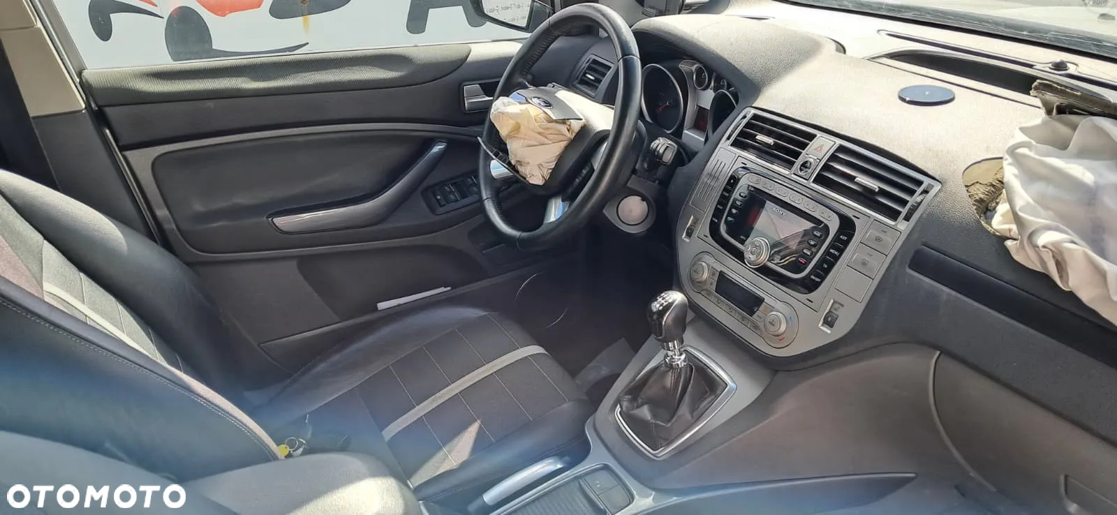Ford Kuga 2.0 TDCi 2x4 Titanium - 14