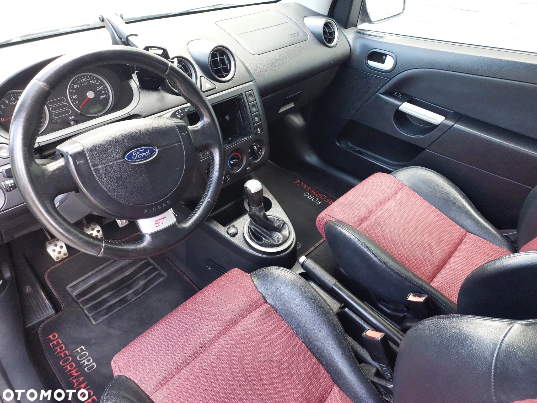 Ford Fiesta 2.0 ST - 7
