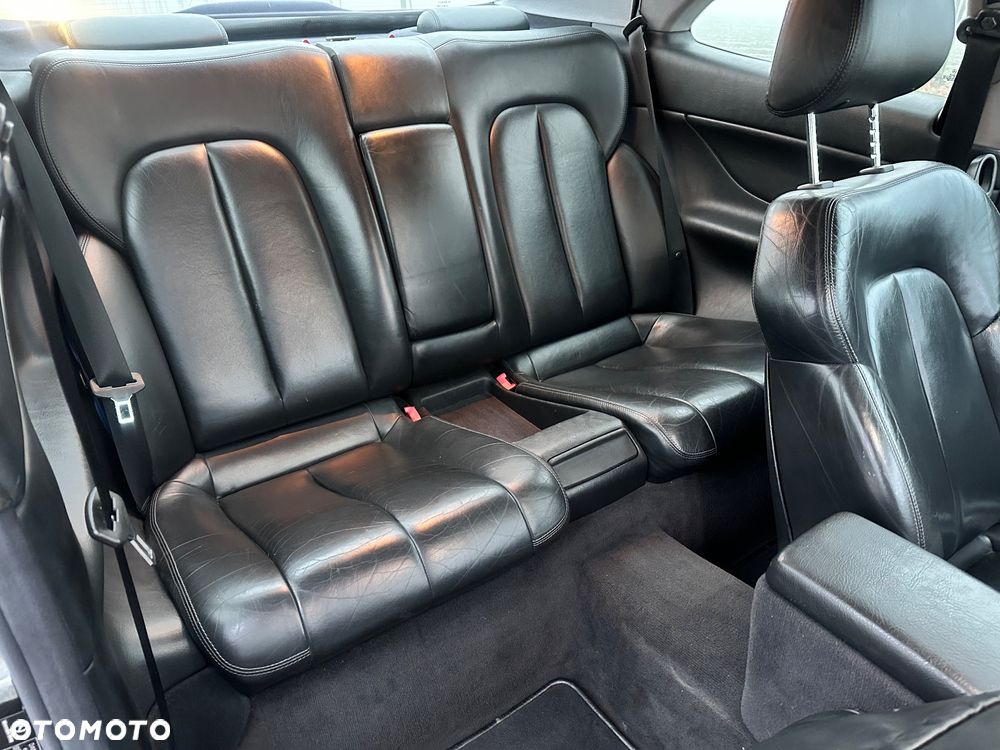 Mercedes-Benz CLK - 26