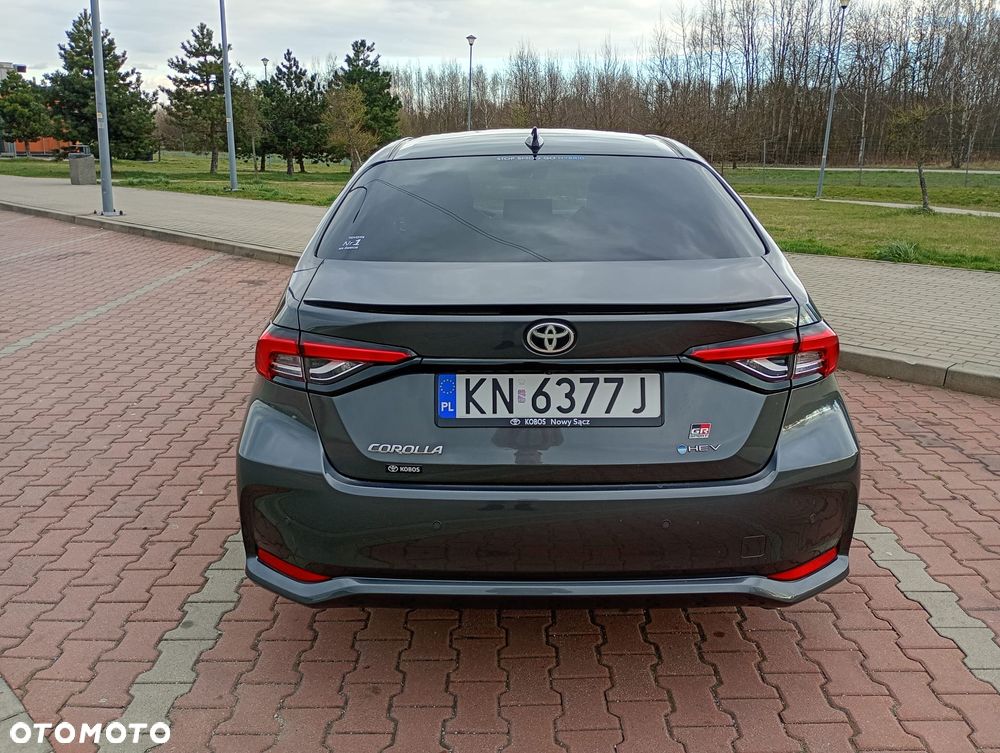 Toyota Corolla 1.8 Hybrid GR Sport - 8