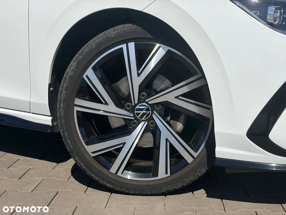Volkswagen Golf 1.5 eTSI mHEV R-Line DSG - 11