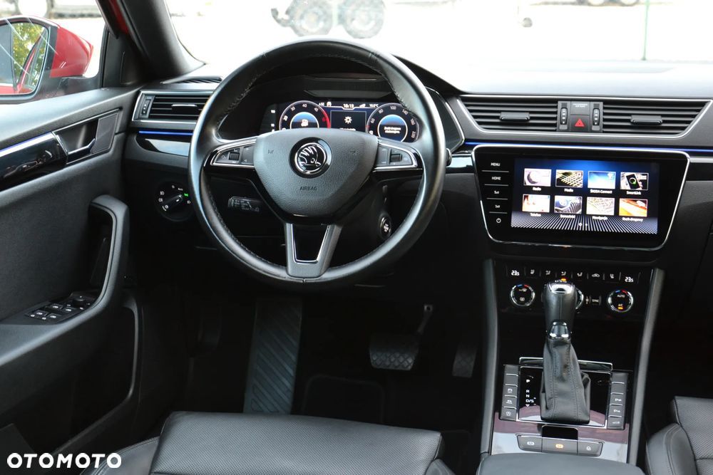 Skoda Superb Combi 2.0 TDI 4x4 DSG L&K - 24
