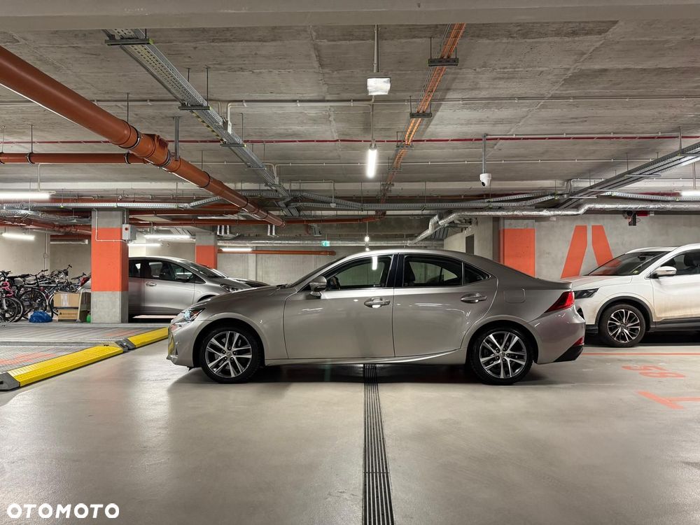 Lexus IS 200t Elegance - 11