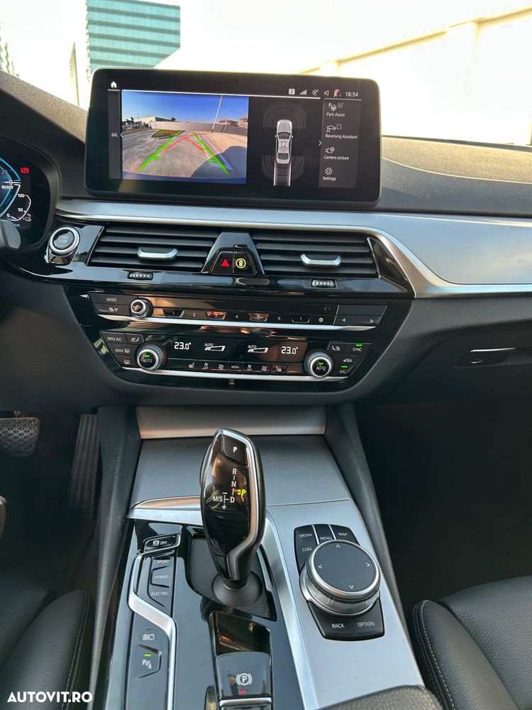 BMW Seria 5 520e AT PHEV - 9