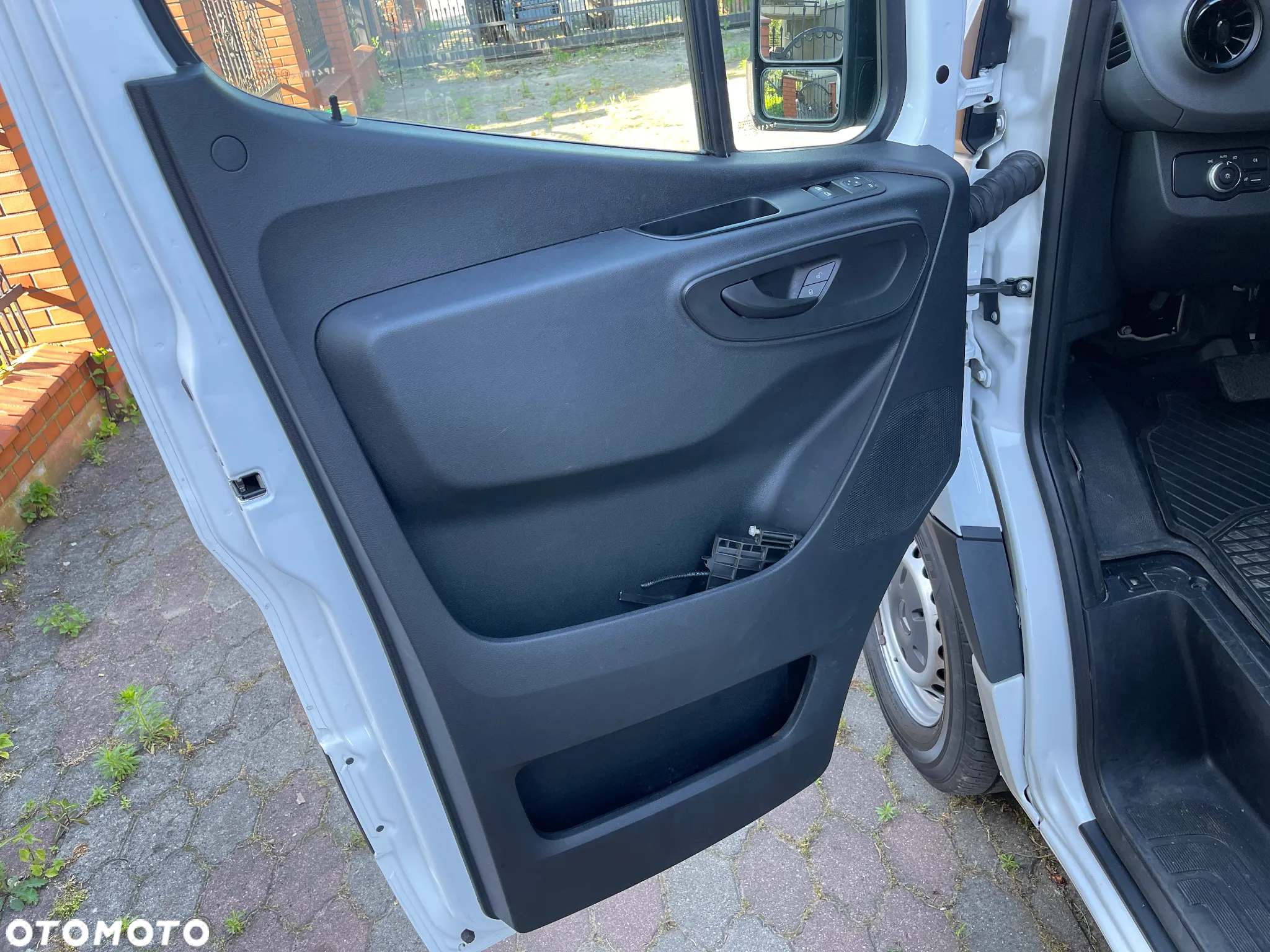 Mercedes-Benz Sprinter W907 MAXI MAX DŁUGI 316 CDI 2.2 CDI 163 KM Navi Tablet Klima Kamera cofania LED - 10