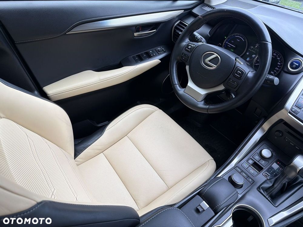 Lexus NX 300h Comfort AWD - 13
