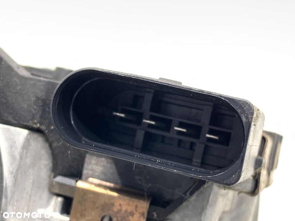 MECHANIZM WYCIERACZEK PRZÓD  VW TOURAN (5T1) 2015 - 2022 1.5 TSI 110 kW [150 KM] benzyna 2018 - - 4