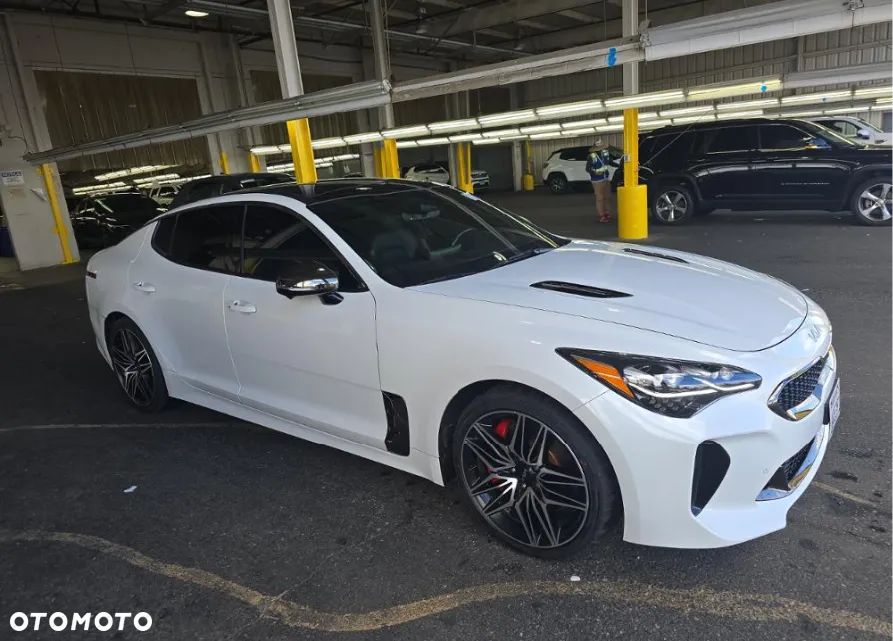 Kia Stinger 3.3 T-GDI V6 GT AWD - 3