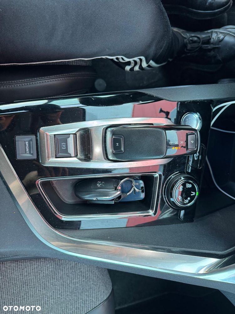 Peugeot 3008 BlueHDi 180 Stop & Start EAT8 GT - 15