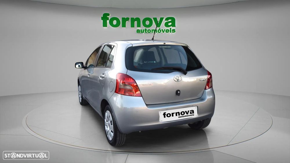Toyota Yaris - 8