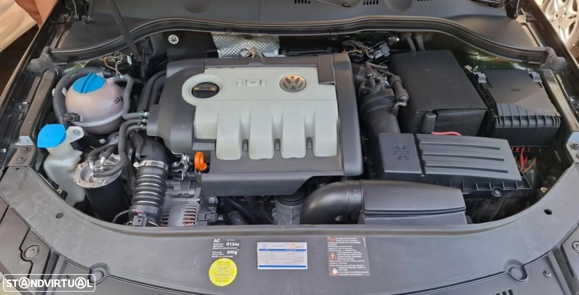VW Passat Variant 2.0 TDi Confortline - 23