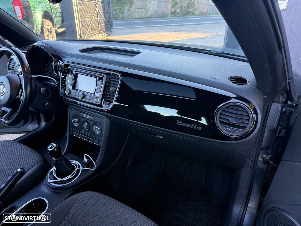 VW New Beetle 1.6 TDi Design - 21