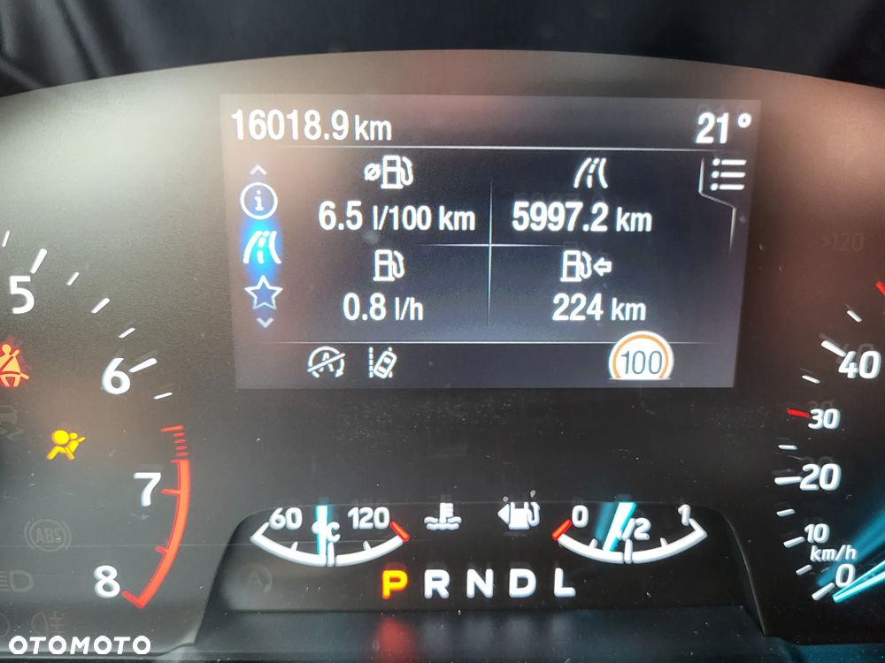 Ford Focus 1.0 EcoBoost Hybrid TITANIUM - 14