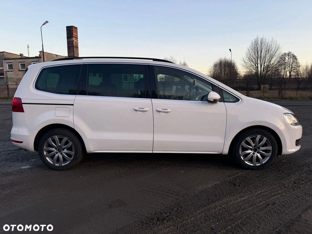 Volkswagen Sharan 2.0 TDI Comfortline DSG - 5