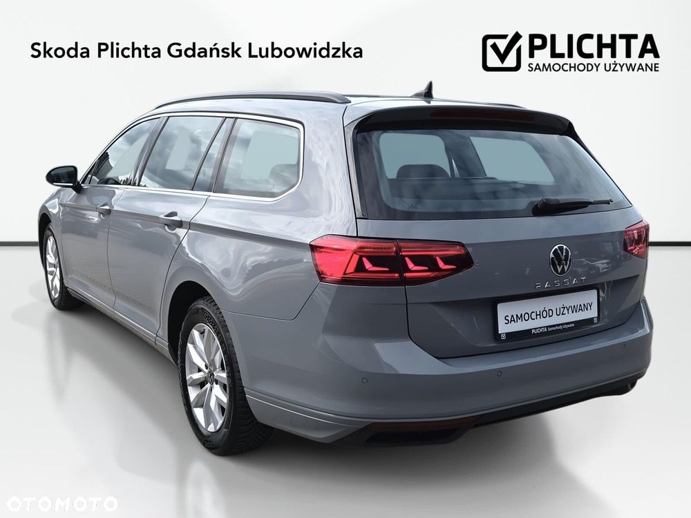 Volkswagen Passat Variant 2.0 TDI EVO Essence DSG - 8