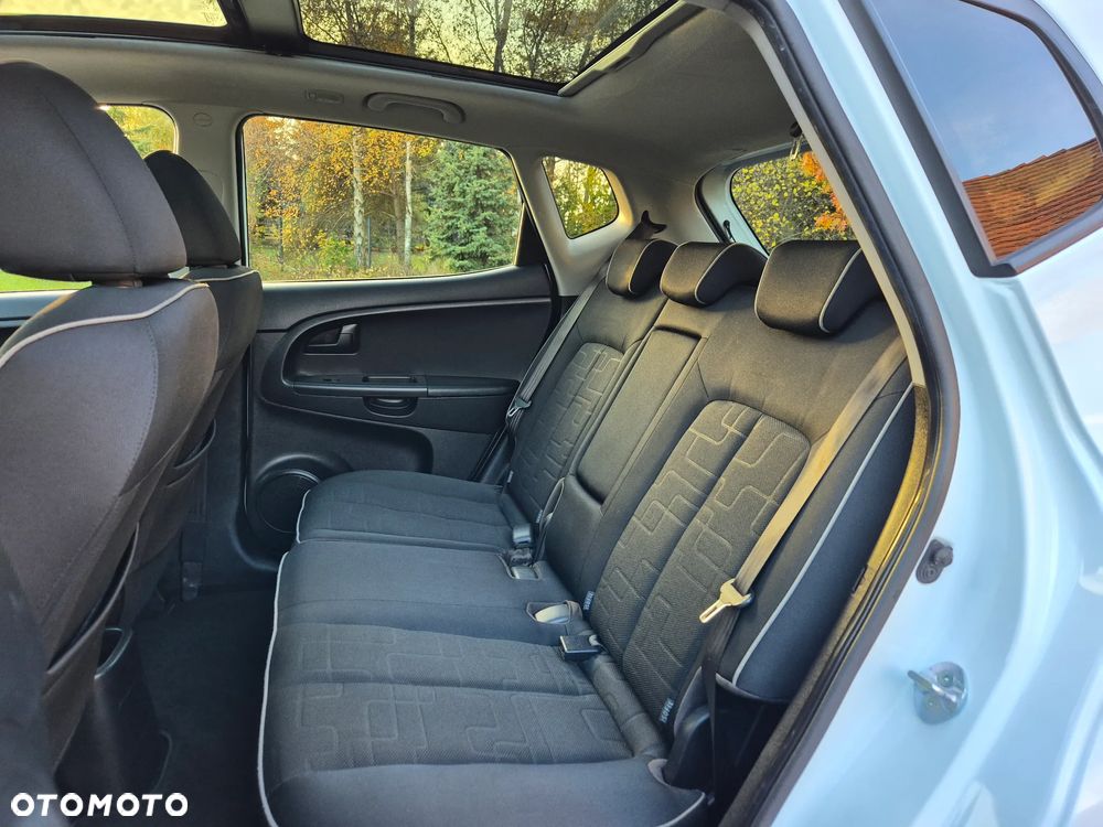 Kia Venga 1.6 CRDi 128 Dream-Team Edition - 27