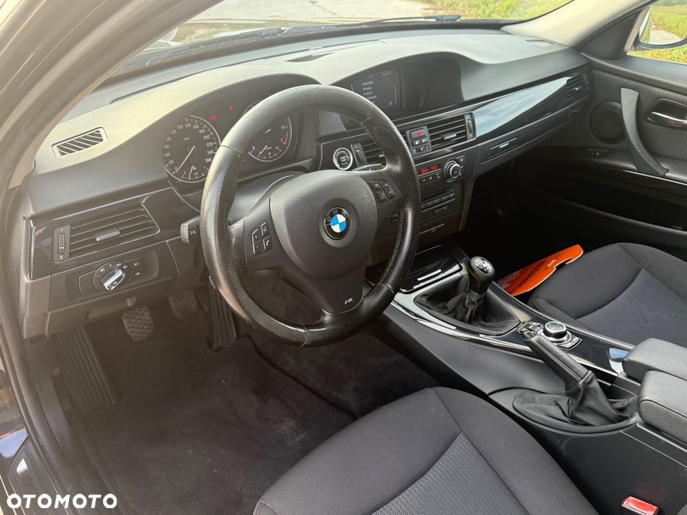 BMW Seria 3 318i Edition Lifestyle - 17
