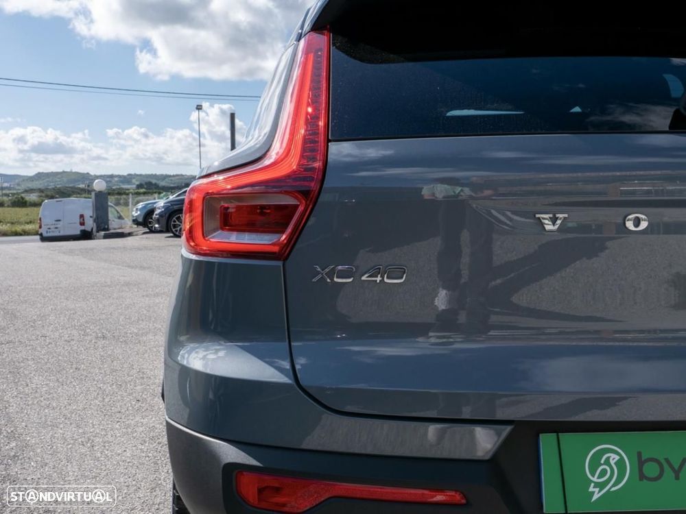 Volvo XC 40 Recharge Pro - 12