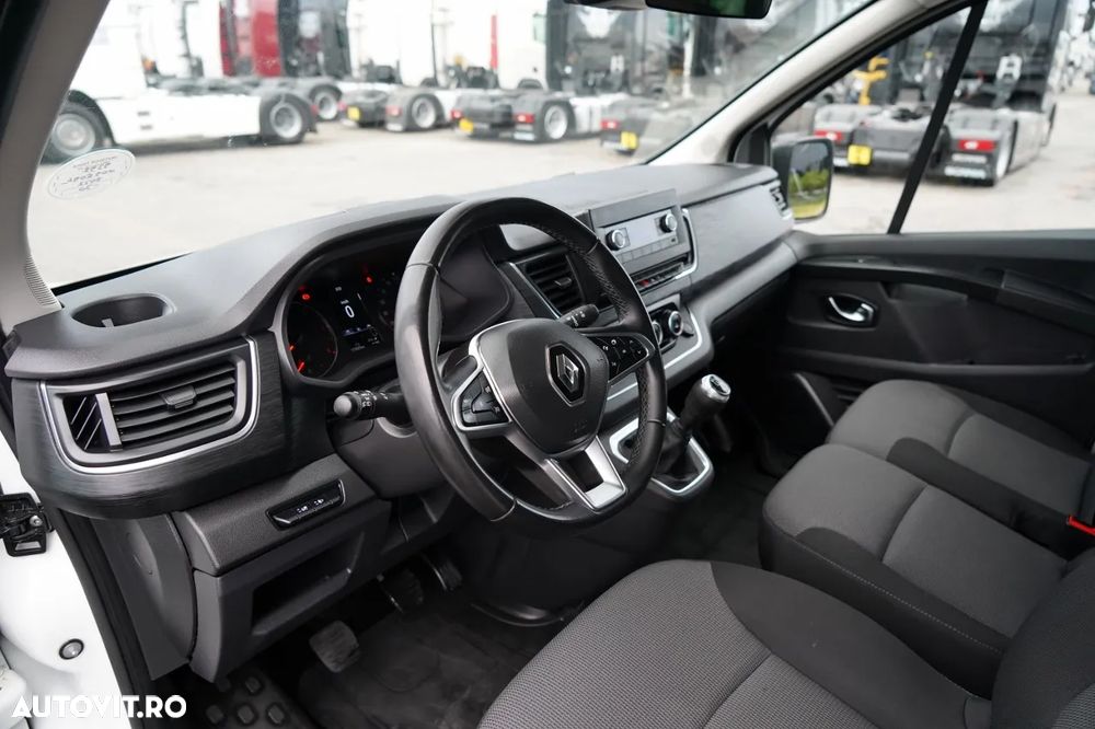 Renault TRAFIC III / AUTOBUS / 9 LOCURI / PRIMUL PROPRIETAR / DEALER POLONESE / 2022 / - 18