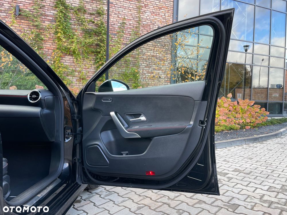 Mercedes-Benz Klasa A 180 7G-DCT AMG Line - 14