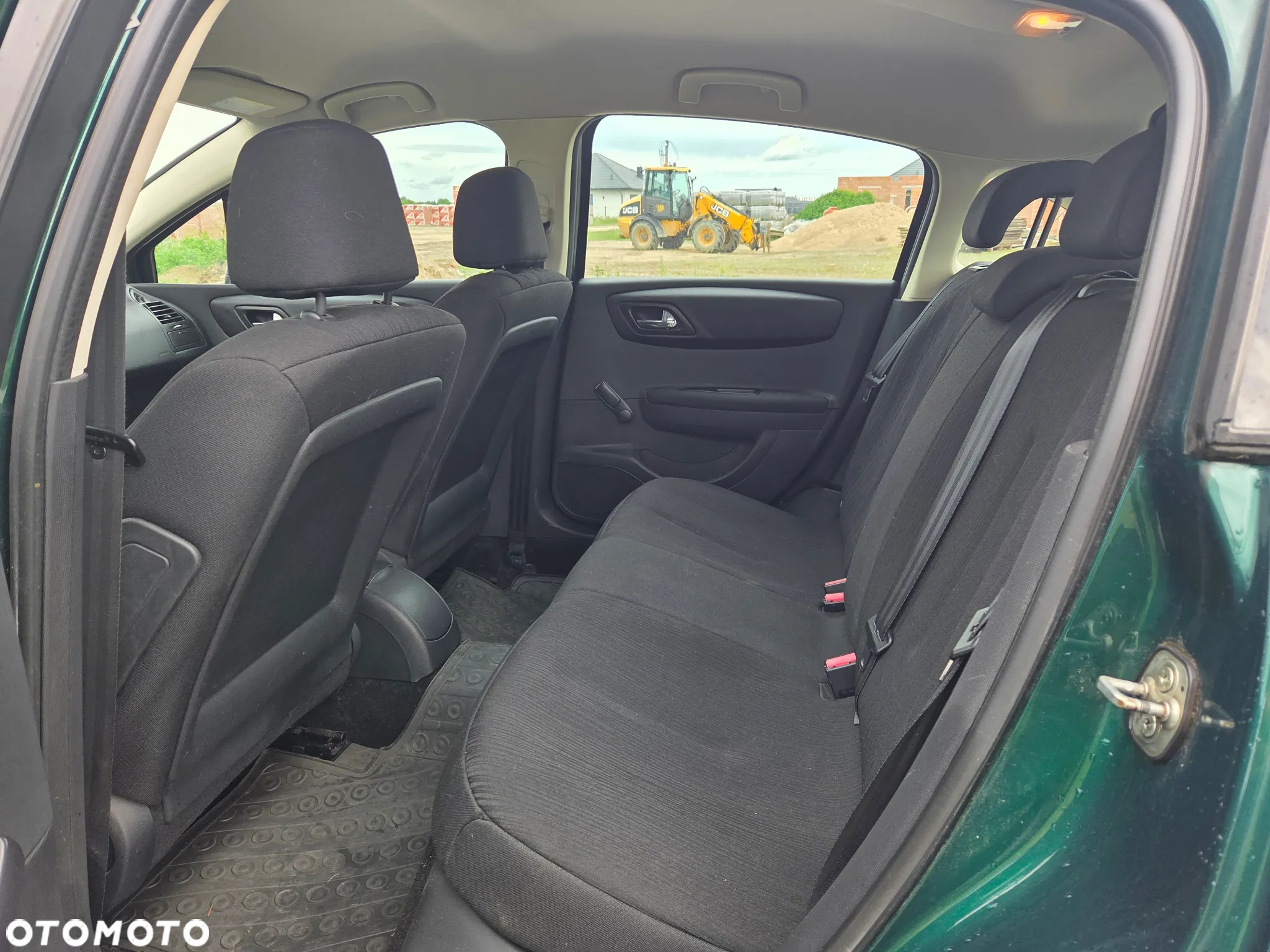 Citroën C4 1.6 16V Confort - 10