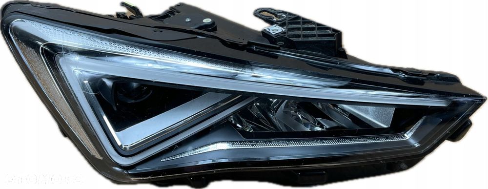 CUPRA FORMENTOR LAMPA PRAWA PRZÓD FULL LED 5FG941008F