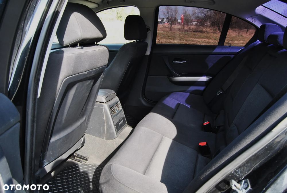 BMW Seria 3 320d - 6