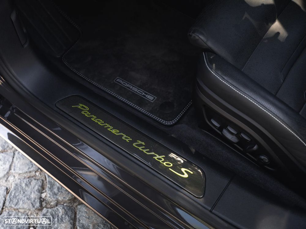 Porsche Panamera Turbo S E-Hybrid - 24