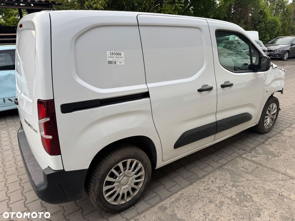 Toyota PROACE CITY ASYSTENT PASA RUCHU, KAMERA COFANIA, KLIMATYZACJA NAWIGACJA TEMPOMAT - 28