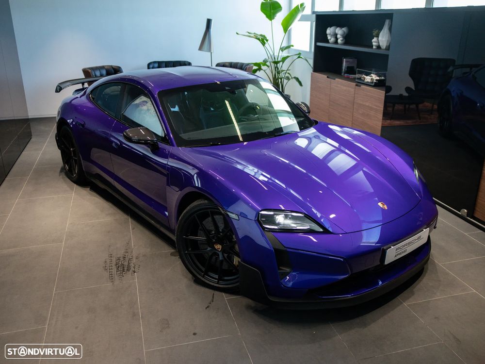 Porsche Taycan Turbo GT Weissach - 8