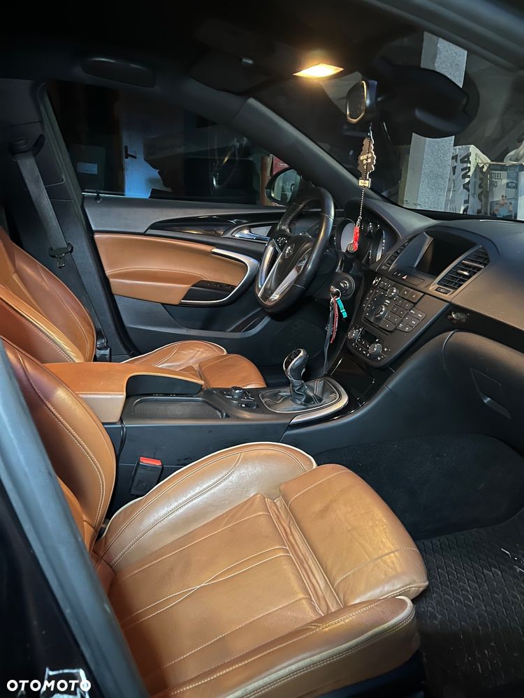 Opel Insignia - 16