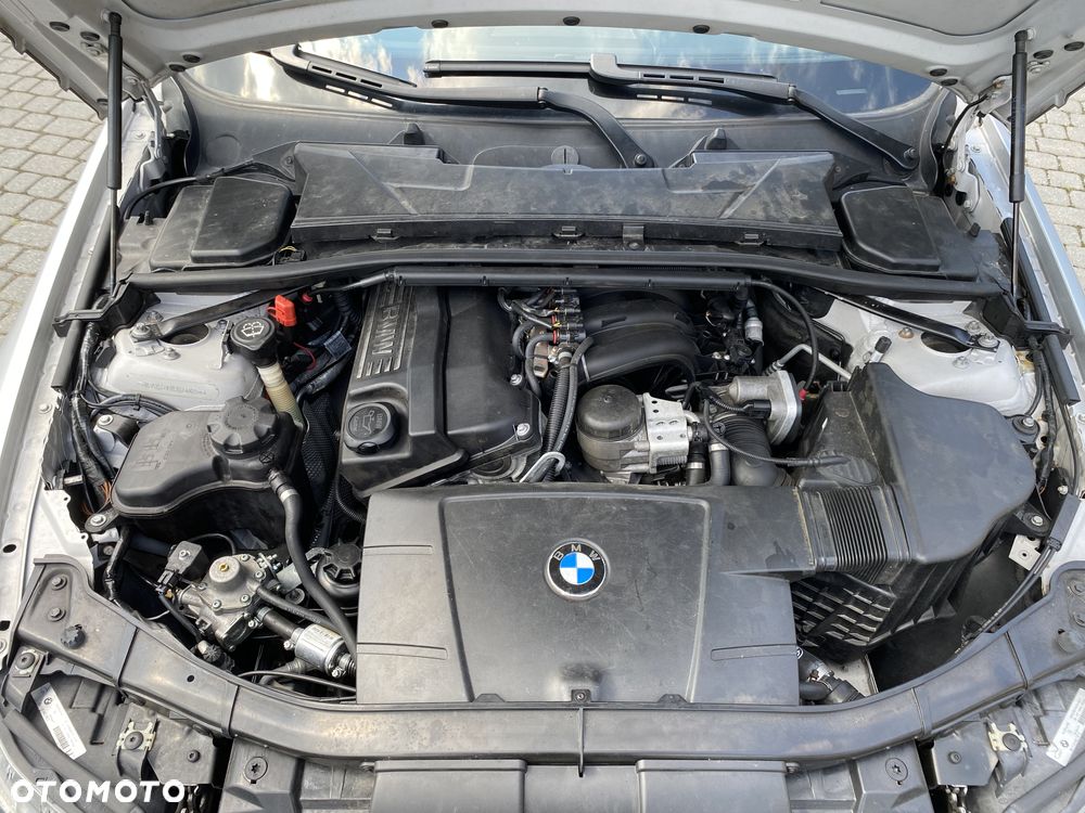 BMW Seria 3 318i - 7