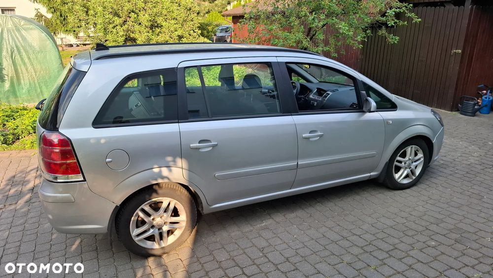 Opel Zafira 1.8 - 4