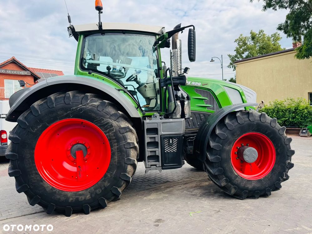 Fendt 828 Vario Profi Plus - 5